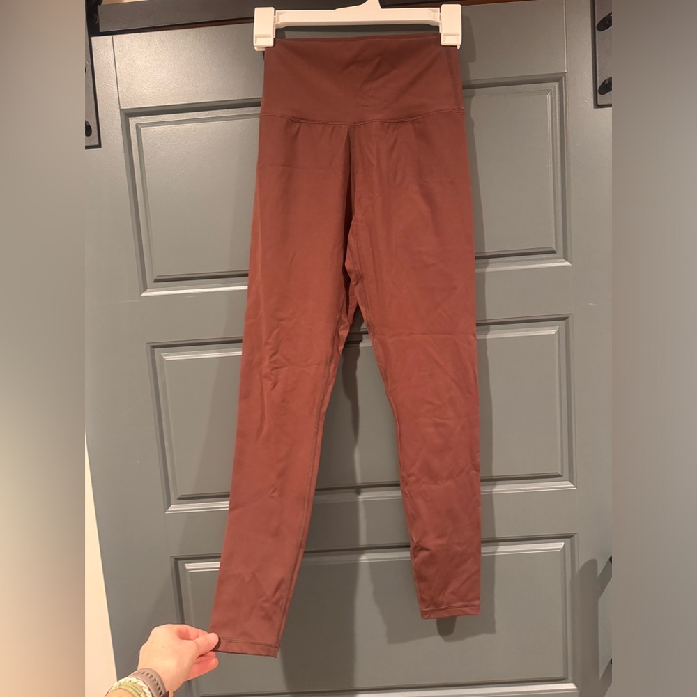 Born Primitive Synergy Brown Leggings size M